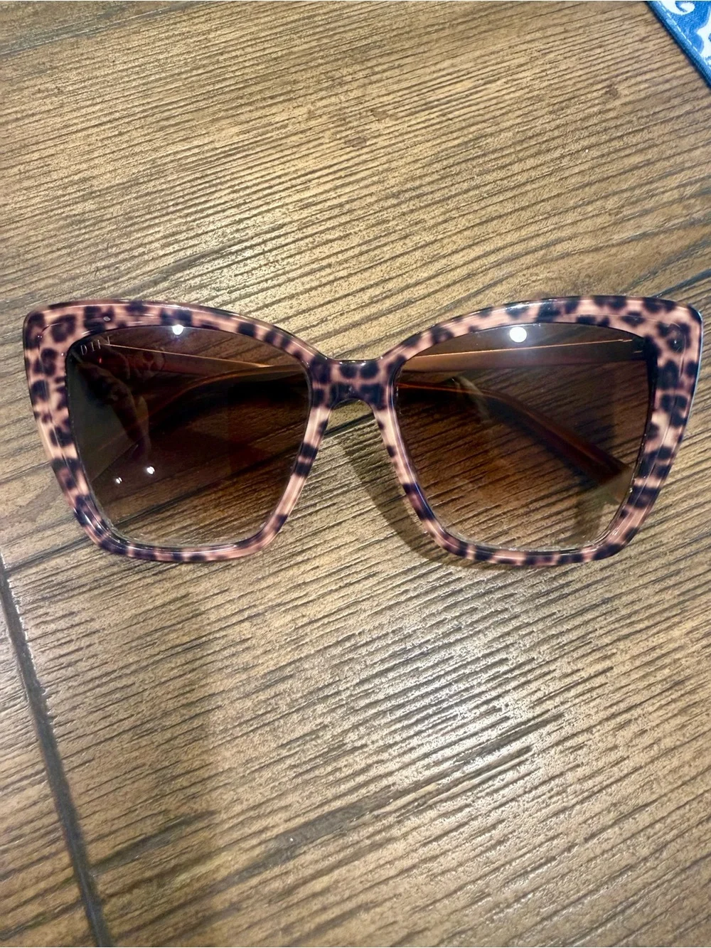 Diff eyeware sunglasses